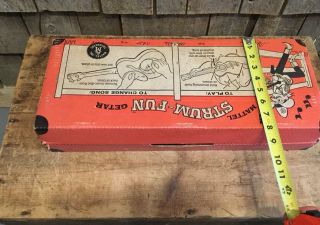 Vintage 1959 MATTEL STRUM - FUN Getar Guitar Toy With Orginal Box And Discs 3