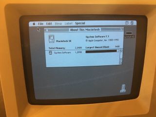 Vintage 1986 Apple Mac Macintosh SE Computer 9