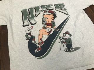 Vintage RARE Betty Boop Nike 90s Graphic t shirt. 3