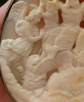 Large Antique Shell Cameo Brooch Ezekiel ' s Vision of God after Raphael Painting 5