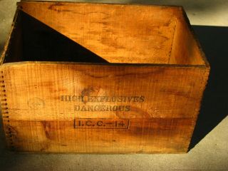 Vintage Dupont Explosives Red Cross Crate 50 Lb Extra Dynamite I.  C.  C.  14 Wood Box