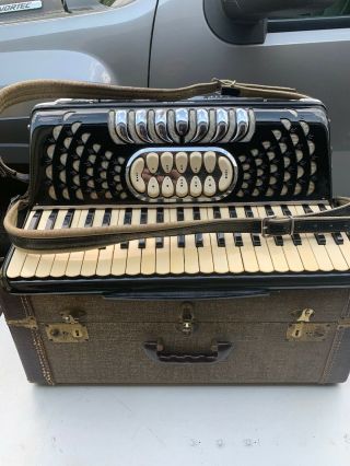 Lira Accordian Vintage Antique With Case.  Great/clean. 9