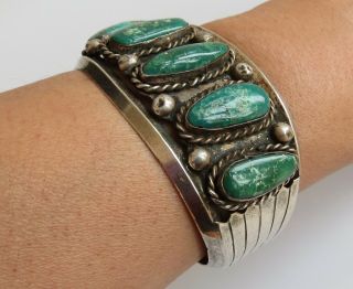 Green CERRILLOS TURQUOISE Vtg Navajo sterling silver cuff bracelet 60 ' era 9