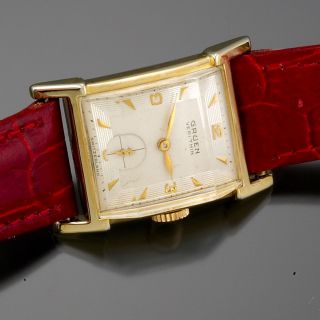 Vintage Gruen Watch 17 Jewel Textured Dial And Faceted Crystal Ca1940