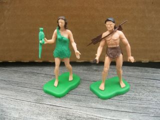 1977 Ferrero Kinder Egg Surprise Tarzan & Jane Plastic Figure Set - Green Base