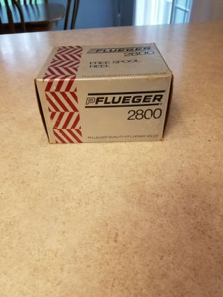 Pflueger 2800 RARE Fishing Reel 4