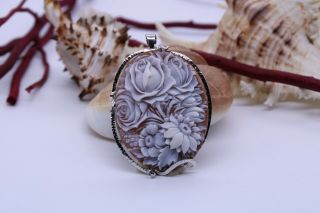Shell Cameo " Bouquet Roses ",  In Silver