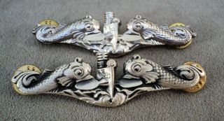 2 Vtg Wwii Sterling Us Navy Officer Submarine Qualification Dolphin Badges 24.  7g