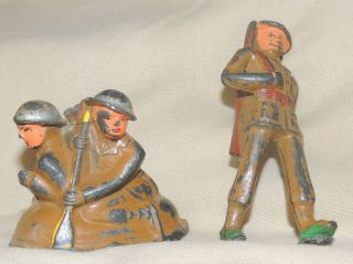 5 Vintage Barclay Manoil WWl & WWll Lead Toy Soldier Figures COMBAT 1940 ' s 4