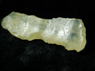 An Ancient Translucent Tool Made From Libyan Desert Glass From Egypt 6.  84gr E