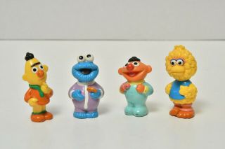 Vintage Illco Sesame Street Carry - Along House with Accessories & Characters 7