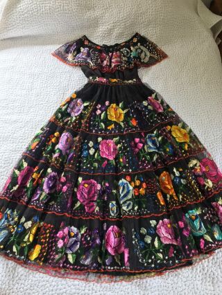 Vintage Mexican Embroidered Floral Chiapaneca Folklorico Dress Tipico Chiapas