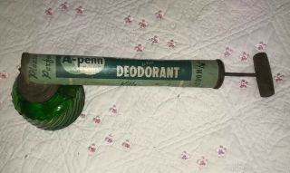 Vintage A - Penn Insect,  Bug Sprayer Duster With Green Glass Bottle;made In U.  S.  A.