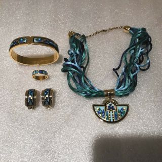 Michaela Frey Wien Necklace Bracelet Earrings & Ring Set