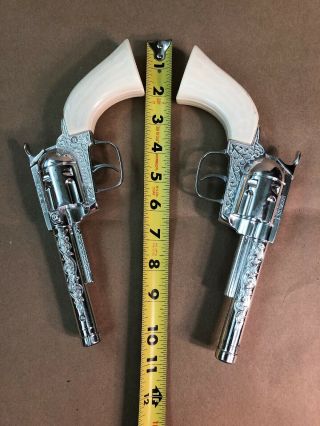 Vtg Tootsietoy Toy PONY BOY cap Gun Pistols & Holster Set w Two Cap Guns & Belt 3