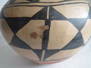 Antique Santo Domingo Indian Olla 1890 - 1910 with Unusual Star Decoration Pottery 11