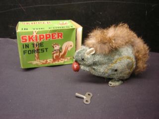 Skipper In The Forest Squirrel Wind Up Tin Toy Made In Occupied Japan,  Box