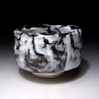 6D4 Japanese pottery tea bowl,  Seto ware by Famous Eichi Kato,  Snow white glaze 3