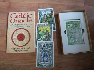 THE CELTIC ORACLE.  THE ANCIENT ART OF THE DRUIDS.  Book and Cards Set. 3