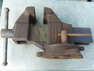 Vintage Columbian Bench Vise 604 4 " Inch Jaws 43 Pounds