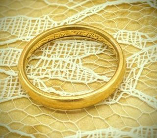 Exceptional 1895 Antique 22k Gold Wedding Band By T.  B.  Starr 4.  6g
