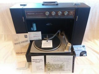 Vintage Magnavox Portable Solid State Stereophonic Record Player Phonograph Wow