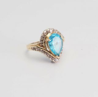 Vintage 14k Yellow Gold And Blue Topaz Tear Drop Shape Ring Size 6.  5