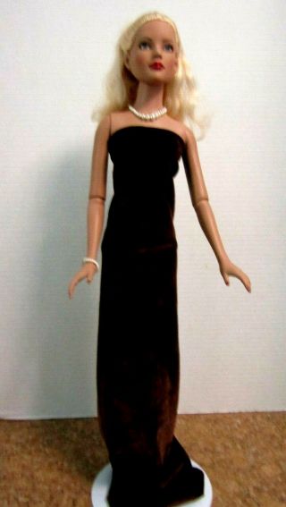 Tonner 22 In.  American Model Doll No Box