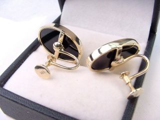 VINTAGE NATURAL BLACK ONYX 14K YELLOW GOLD SCREW BACK EARRING.  QUALITY 12