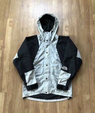The North Face Vintage Gore - Tex Mountain Light Jacket Wolf Grey