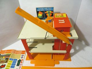 Vintage HOT WHEELS TUNE UP TOWER Elevator and Dyno - Meter; Tracks; Wrench 2