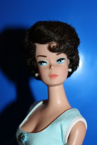 Vintage Barbie Bubble Cut American Girl Body - Rare 12