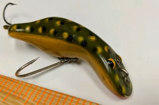 Unusual Spotted Heddon Luny Frog Vintage Bass Fishing Lure Uncatelogued ? Folk ?