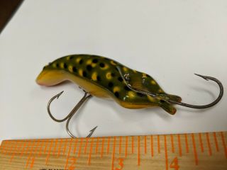 Unusual Spotted Heddon Luny Frog Vintage Bass Fishing Lure Uncatelogued ? Folk ? 2