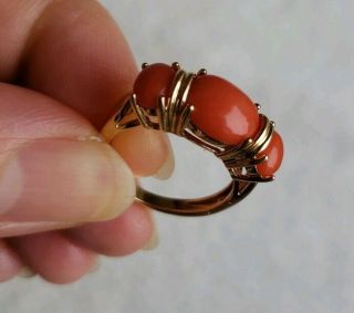 Vintage 14K Yellow Gold 3 Cab Salmon Coral Ring Size 6 - 4.  5 Grams 2