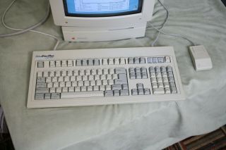 Vintage Apple M0360 Macintosh IISI AppleColor High - Resolution RGB Monitor M1297 3