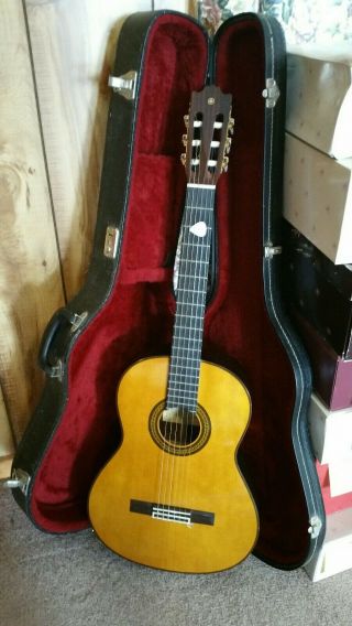 Vintage Yamaha G - 240 Classical Acoustic Guitar Hard Case -