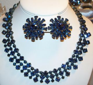 = - [= - [= - [= - [= - [= - [= - [=fabulous Vintage Schreiner Dark Blue Necklace And Earrings