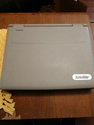 Vintage 1998 Toshiba laptop 305cds Windows 95 EARLY computer 3