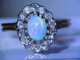 VINTAGE SOLID 14K GOLD COLORFUL OPAL w HALO DIAMOND RING GORGEOUS 2