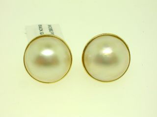 VINTAGE 14K GOLD EARRINGS WITH LARGE 14.  85 MM MABE PEARLS - - RETAIL $500 6