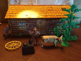 Crooked Horseshoe Tin Litho Cabin - Marx Toys 1950s 3