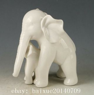 CHINESE EXQUISITE DEHUA PORCELAIN HANDWORK CARVED ELEPHANT STATUE C02 5