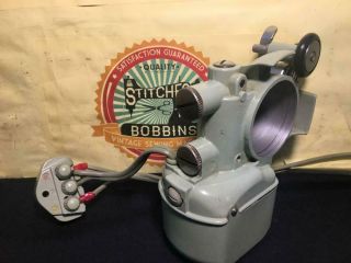 Vintage Green Singer 15 - 125 Sewing Machine 10