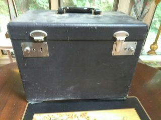 Circa 1950 vintage Singer Featherweight 221 - 1 sewing machine w case 3