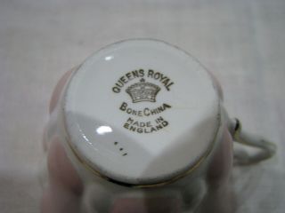 Queens Royal Bone China Tea Cup Made in England PRETTY 5