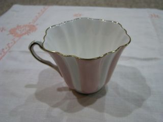 Queens Royal Bone China Tea Cup Made in England PRETTY 6