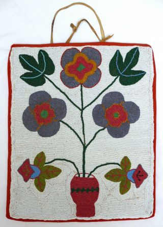 Antique Large Plateau Native American Indian Contour Beaded Bag Pictorial Floral