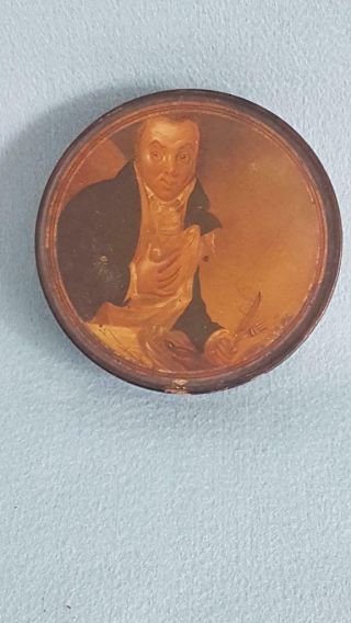 Early C19th Flat Round Lacquerware Snuff Box W Georgian Gent Dining Depiction