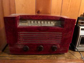 VINTAGE RCA VICTOR ANTIQUE OLD ART DECO MARBLED RED CATALIN BAKELITE TUBE RADIO 5